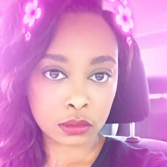 Meet your Posher, Shandrea - Picture 1 of 1